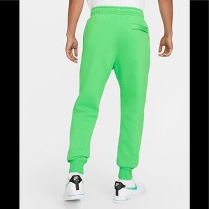 Nike green taper leg sweatpants